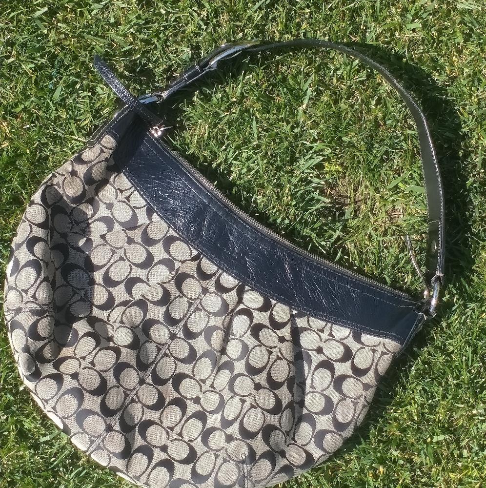 AUTHENTIC COACH PURSE